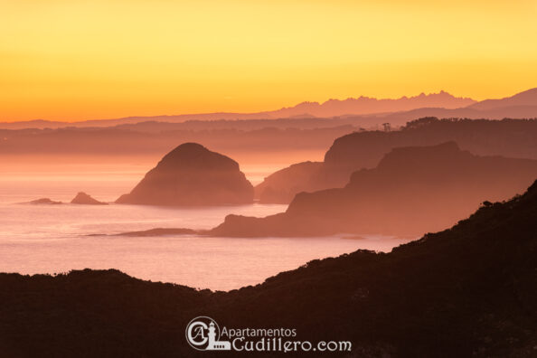 El Rebeón Cudillero Cabo Vídio, amanecer del Rebeón en Cudillero, Turismo Asturias, Cantábrico