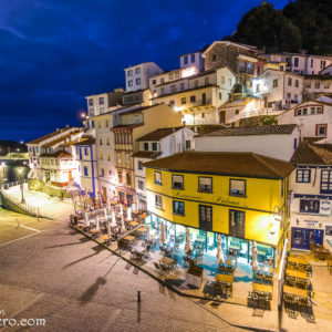 El Sable, Cudillero Cudillero, La Ribera, El Sable, casas en la peña