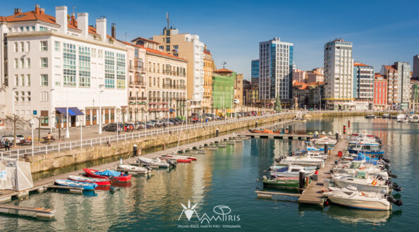 gijon (3) Puerto deportivo Gijón. Apartamentos Cudillero. Asturias